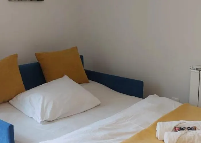 Apartma Rimljanka Lägenhet